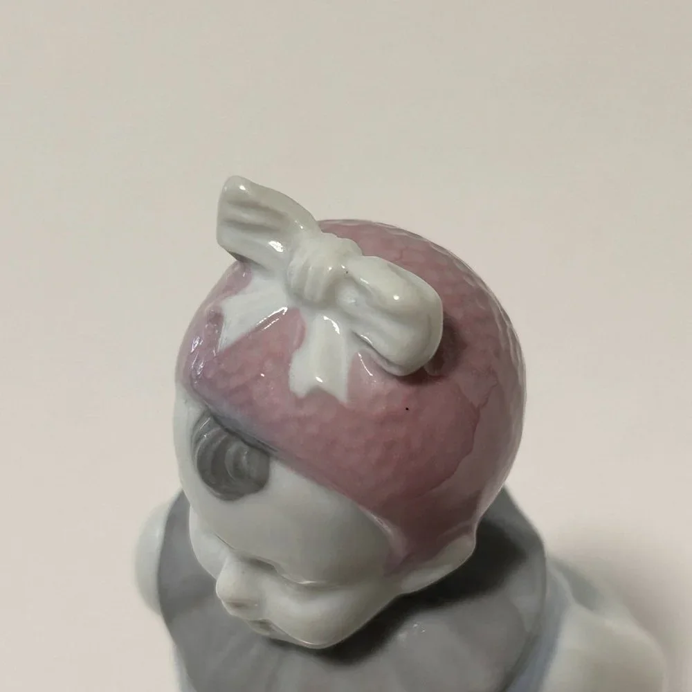 Gerold Porzellan‎ Figurine Little Girl In Nightgown Bavaria West Germany No Box